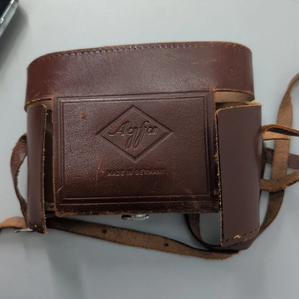 Agfa Isolette V Camera Agnar 4.5 85mm Vario Shutter Leather Case Untested